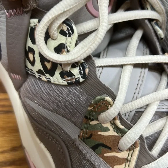 NIKEKyrie Infinity leopard/camo basketball shoes/sneakers